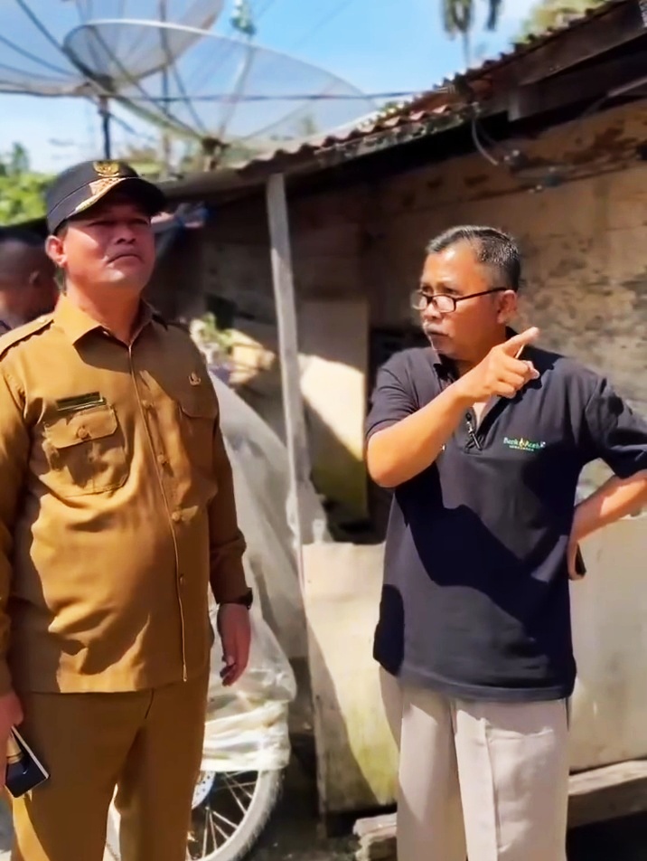 Bupati Aceh Utara dan Geuchik Gampong Kuta Lhoksukon